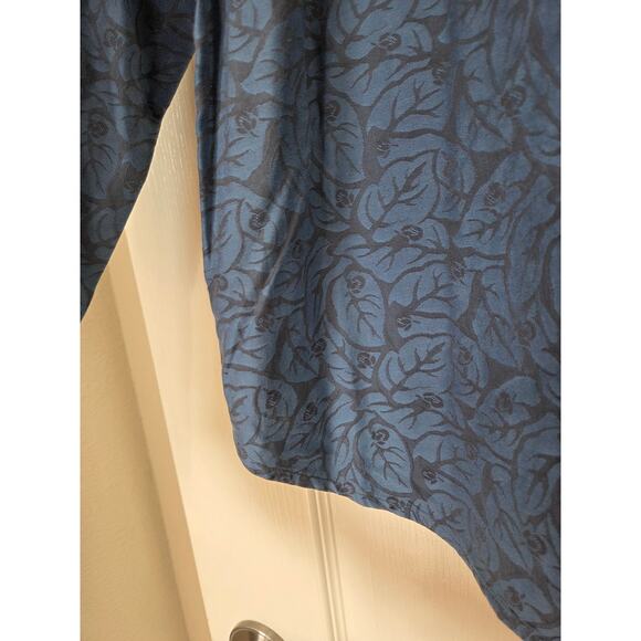 Robert Graham Blue Leaf Pattern Silk Flip Collar Buttondown Shirt, Men's Size XL - Picture 12 of 12